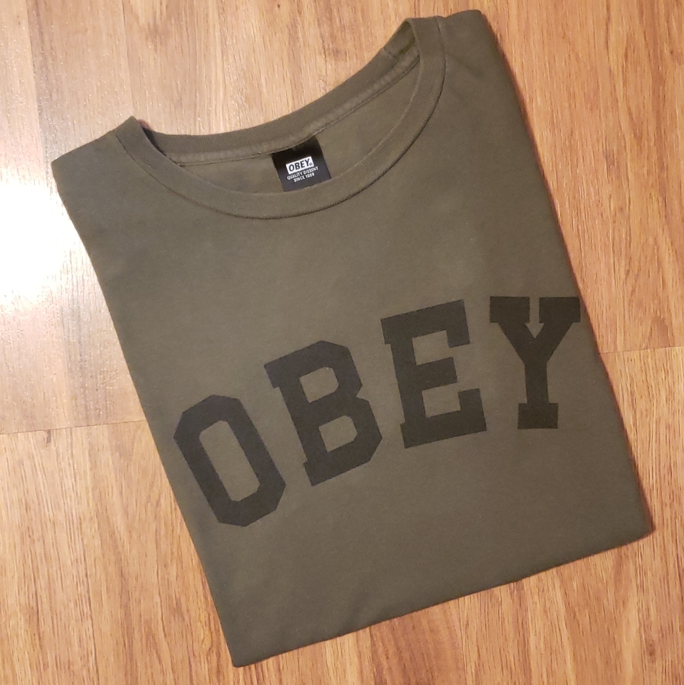 Obey Tee